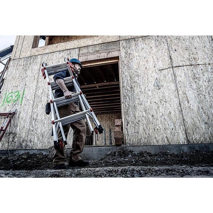 Used LITTLE GIANT VELOCITY 4 STEP LADDER