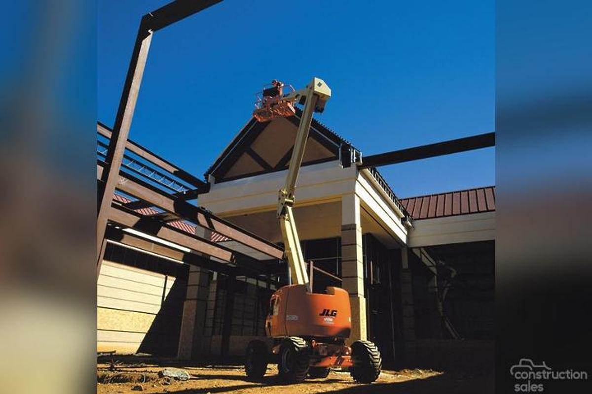 Used JLG 520AJ ALL TERRAIN LIFT