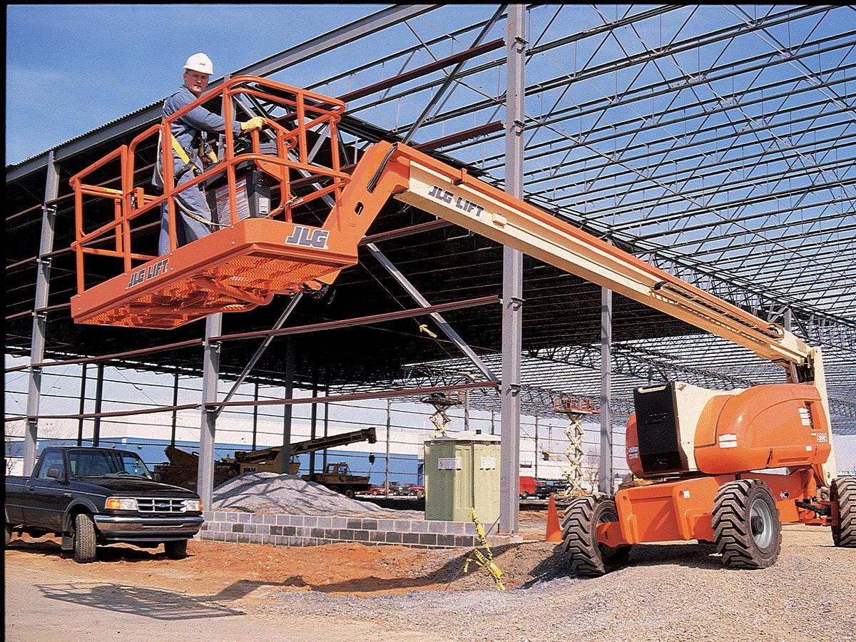 Used JLG 800 AJ LIFT