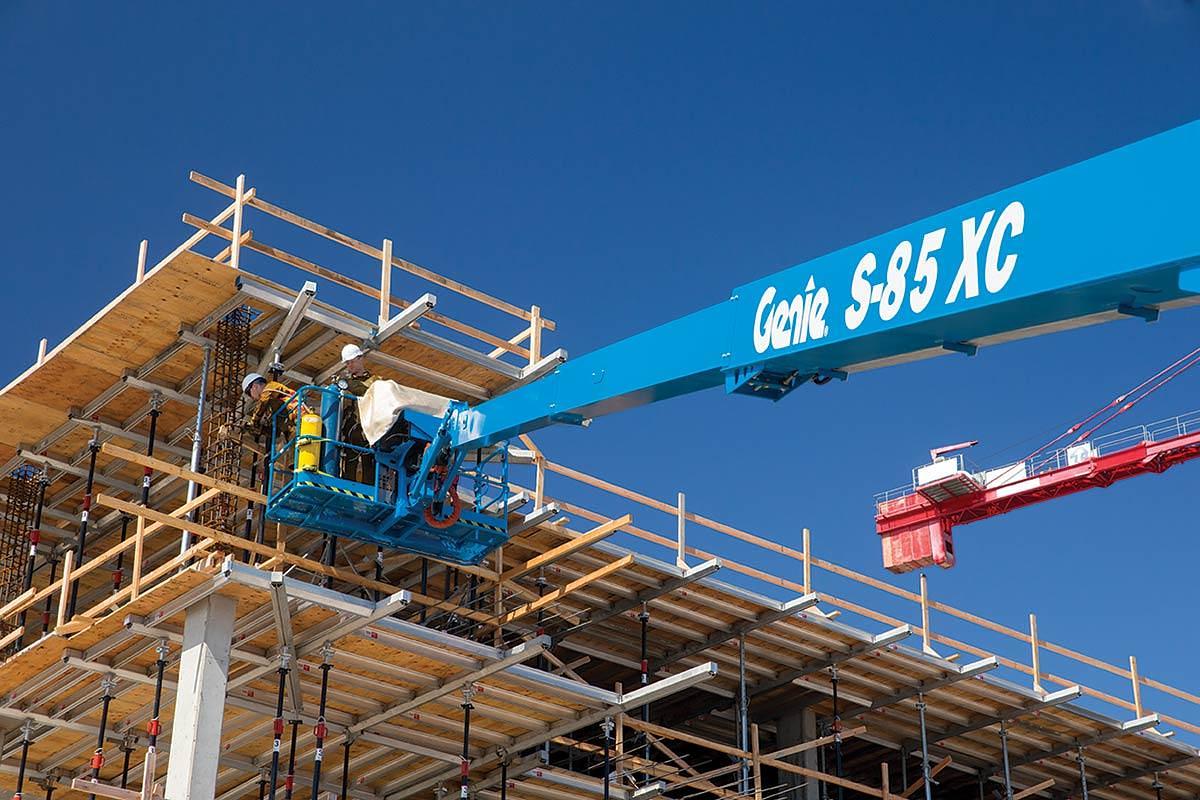 Used GENIE S85XC