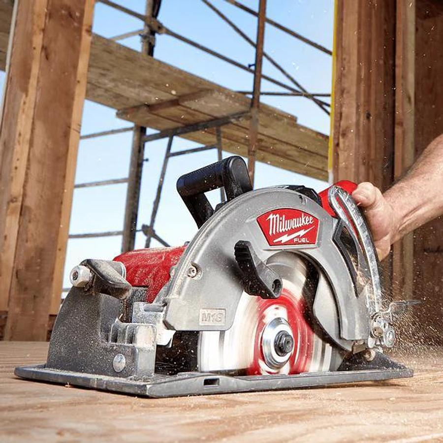 Used CIRCULAR SAW