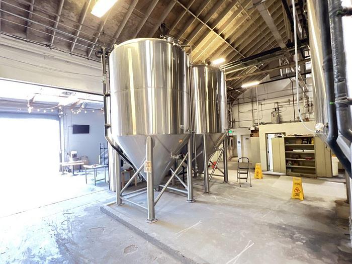 Used Tank, 3,100 Gallon, S/st, Jkt, 100 BBL Fermenting Tank, JVNW #C744694