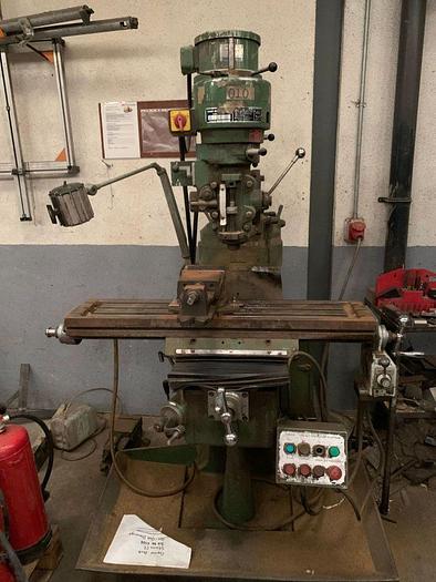 Used Microcut 1 1/2 Manual Turret Milling Machine