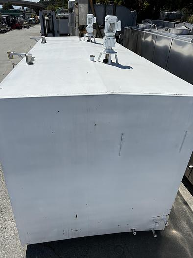 Used Tank, 3,000 Gallon, S/st, Insul, Agit, 2-Compartment #C743869