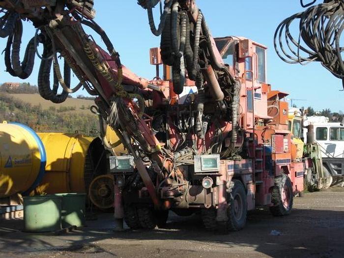 Used Jumbo TAMROCK SUPER 316G - 3 bracci