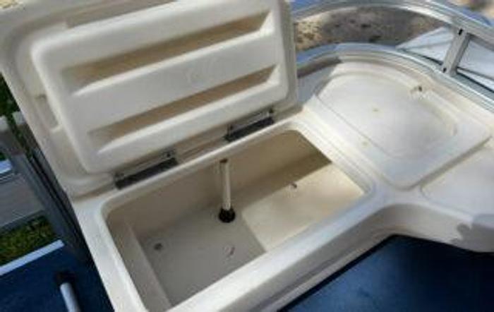 Used 2002 Parti Kraft 180FC 18′ Fishing