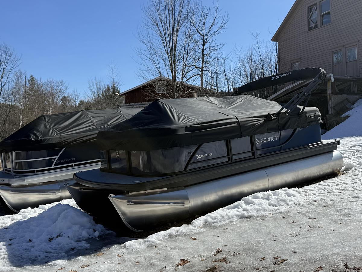 2026 Sweetwater Xperience 1886 CX