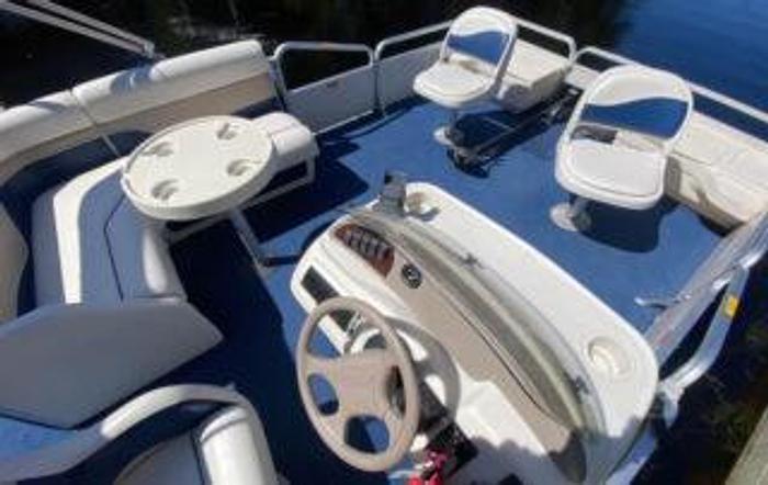 Used 2002 Parti Kraft 180FC 18′ Fishing