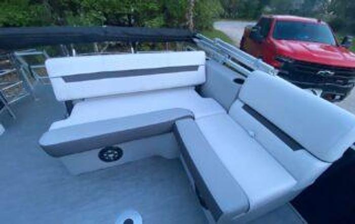 NEW 2025 Sweetwater C0-Caption-Lodge