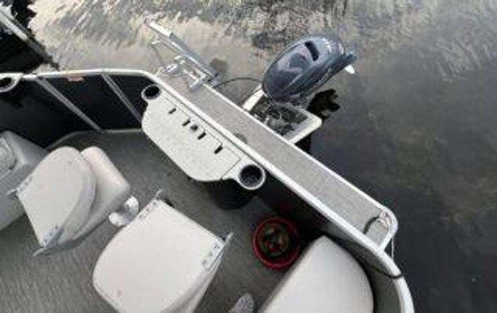 Used 2023 Sweetwater Xperience Fishing 2086FX