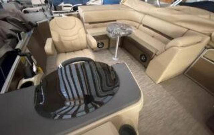 Used 2023 Sweetwater Cruising 2086C