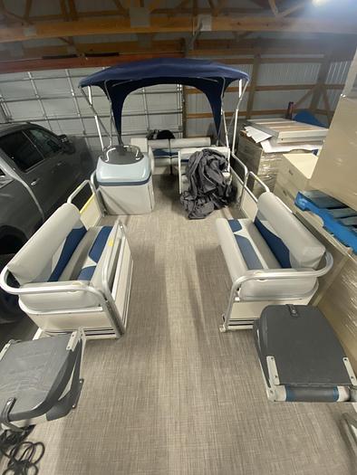 Used 2003 2080EC Misty Harbor 20′ Fish & Cruise