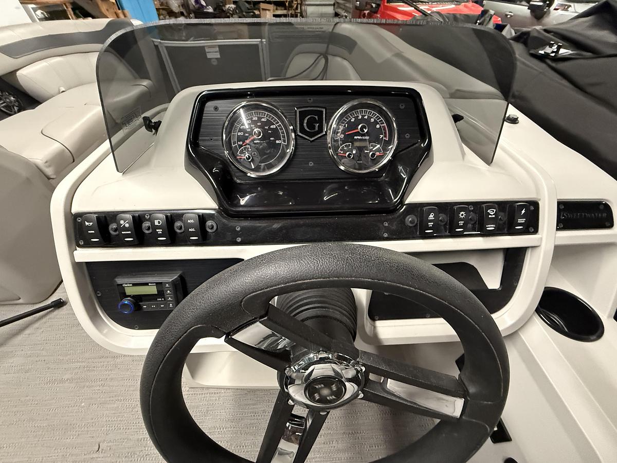 Used 2025 2086CSB Sweetwater C0-Caption Seating