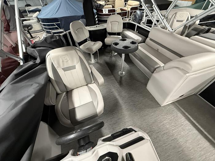 Used 2023 Sweetwater Xperience Fish 2086FX