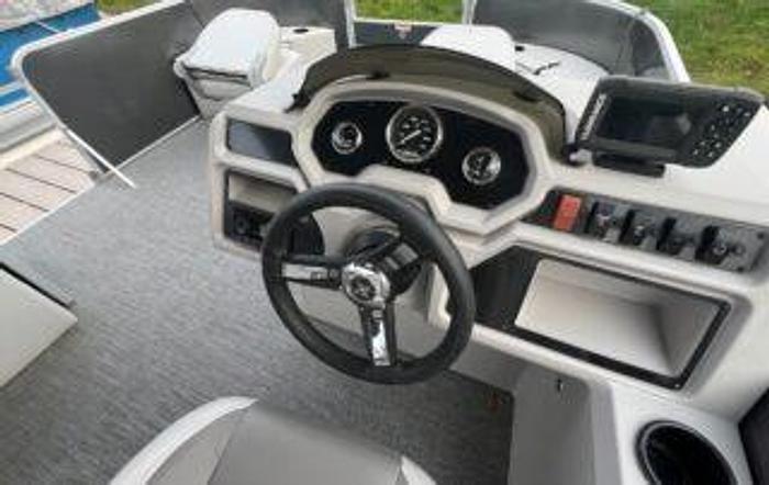 Used 2023 Sweetwater Xperience Fishing 2086FX