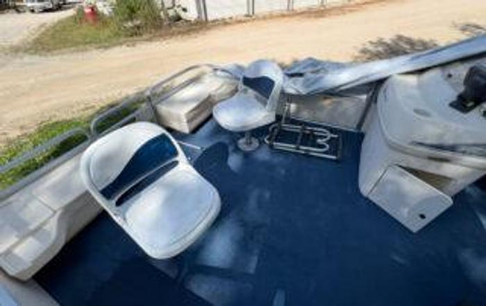 Used 2002 Parti Kraft 180FC 18′ Fishing