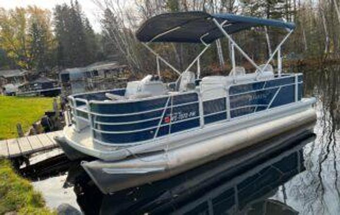 Used 2024 Sweetwater Fishing 1886FX