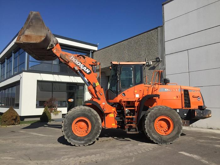 Used 2014 DOOSAN DL 350-3