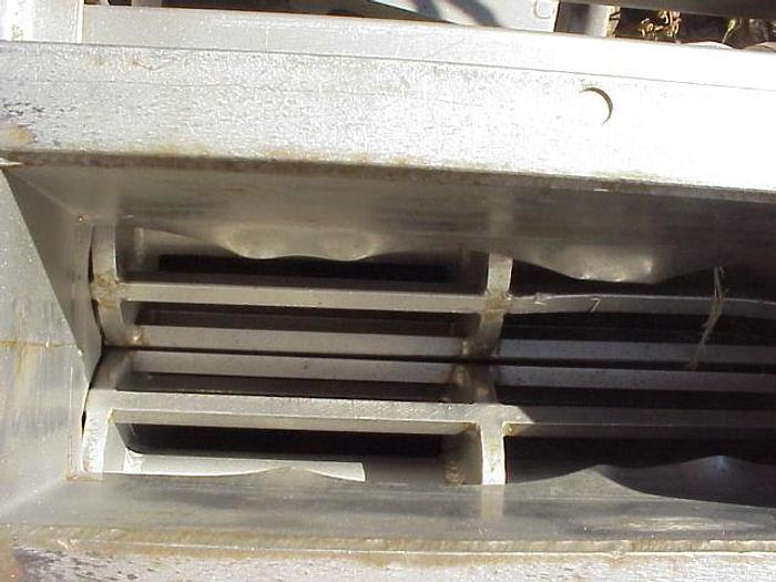 Used Mill, Lump Breaker, 5" X 12", S/st, 3 HP, Wyssmont #S464925