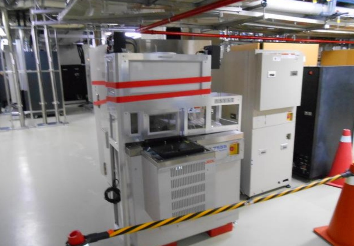 Used JEOL JWS 7555 200mm SEM