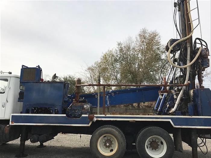 Used 1996 Speedstar SD300 Drill Rig