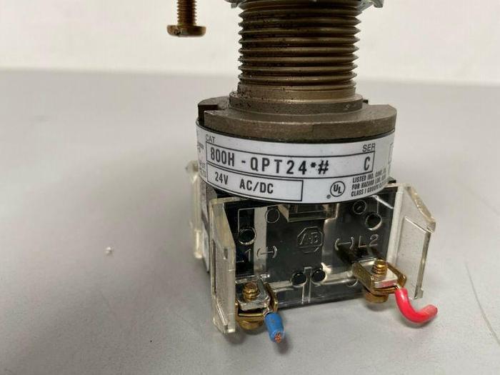Used Allen-Bradley 800H-QPT24 Series C Illuminated Push Button Switch 24V