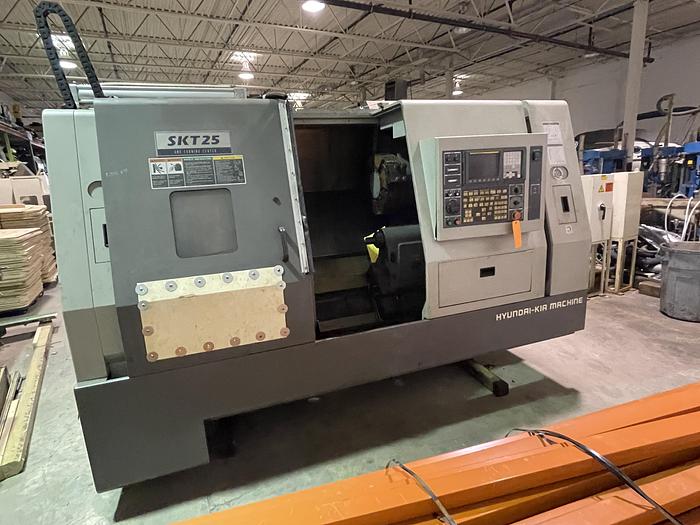 Used KIA SKT25 CNC TURNING CENTER