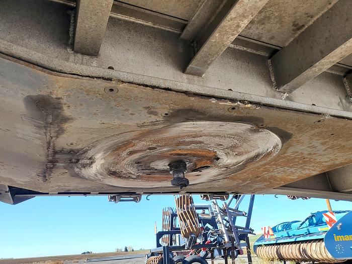 Used 2000 Ravens 48' x 96" Flatbed Trailer