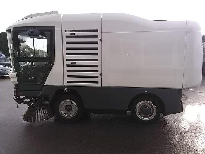 Gebruikt 2008 RAVO 530 ST