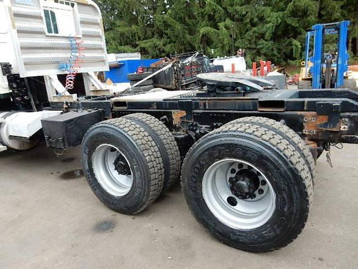 Used 14' Kybato AR-500 Quick Change Box with Kybato Quick Change 5th Wheel Plate & Aluminum headache rack