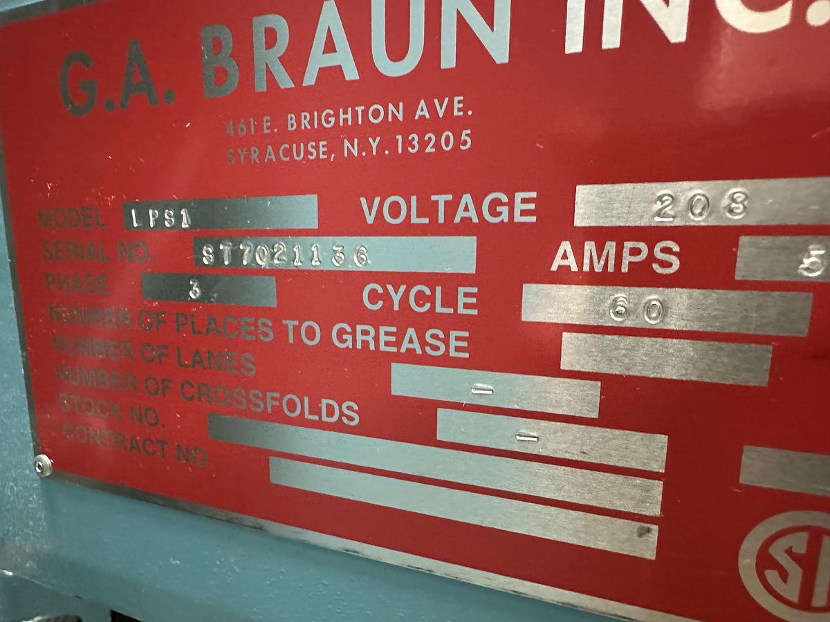 Used 2002 BRAUN 2PF3CF/A