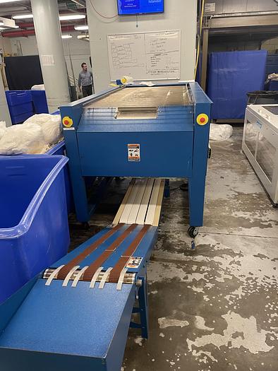 Used 2007 AIR CHICAGO TOWEL FOLDER