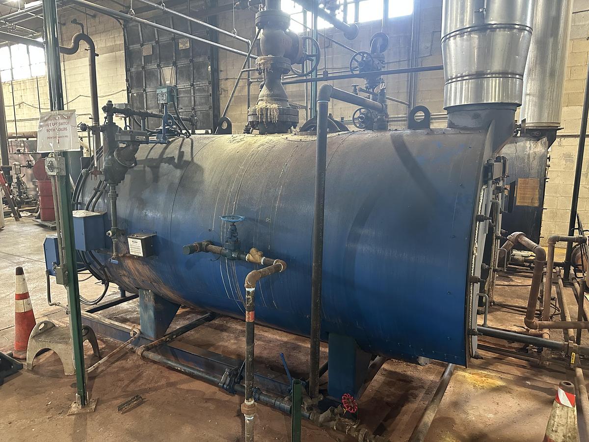 Used 2009 Hurst 100HP steam boiler