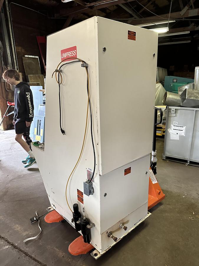 Used 2004 Unipress UCS sleever