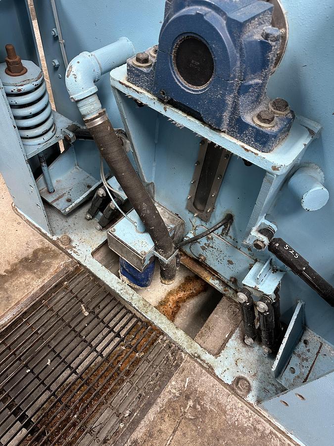 Used 2002 BRAUN 200NTSP-2