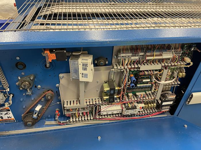 Used 2007 AIR CHICAGO TOWEL FOLDER