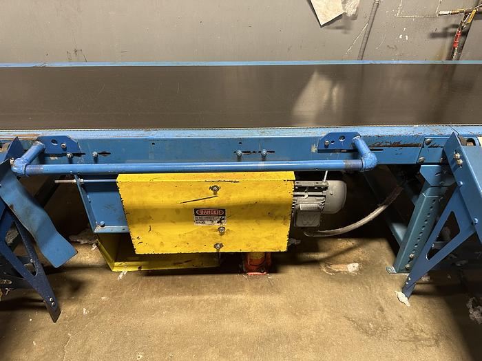 Used Speedcheck clean linen conveyor