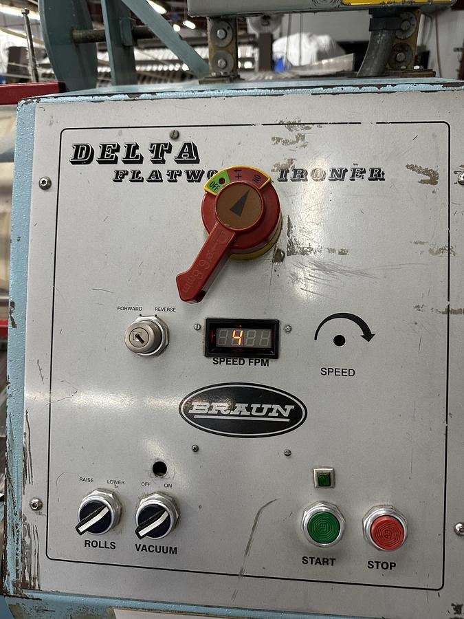 Used 2006 BRAUN 4S32