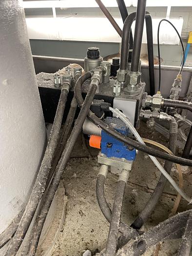 Used Lavatec hydraulic extraction press