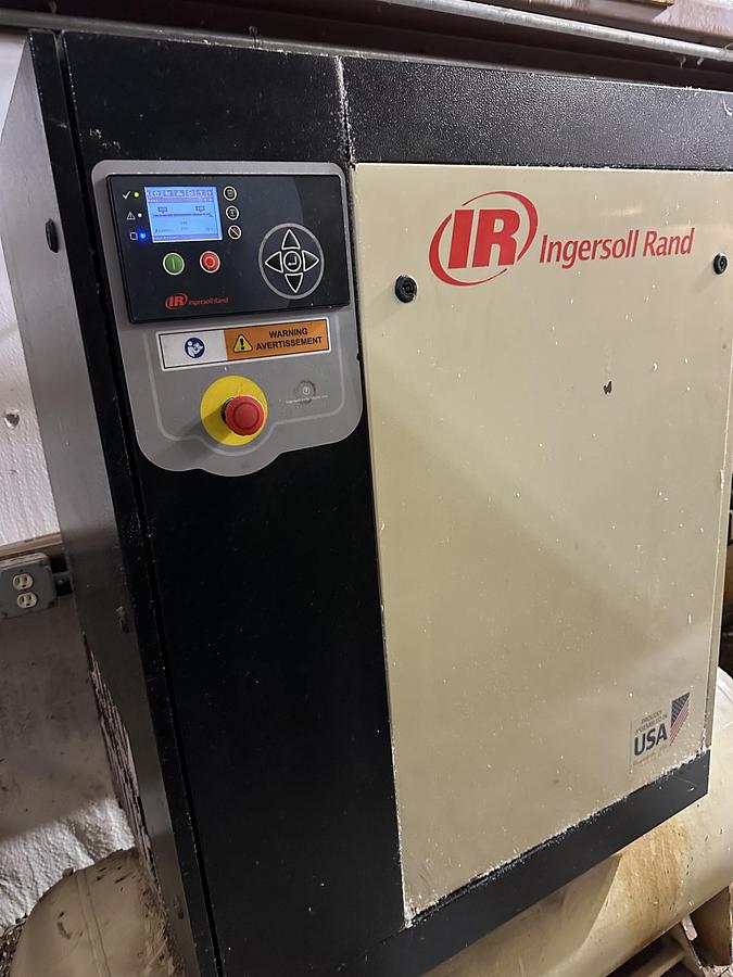 Used INGERSOLL RAND 15HP AIR COMPRESSOR