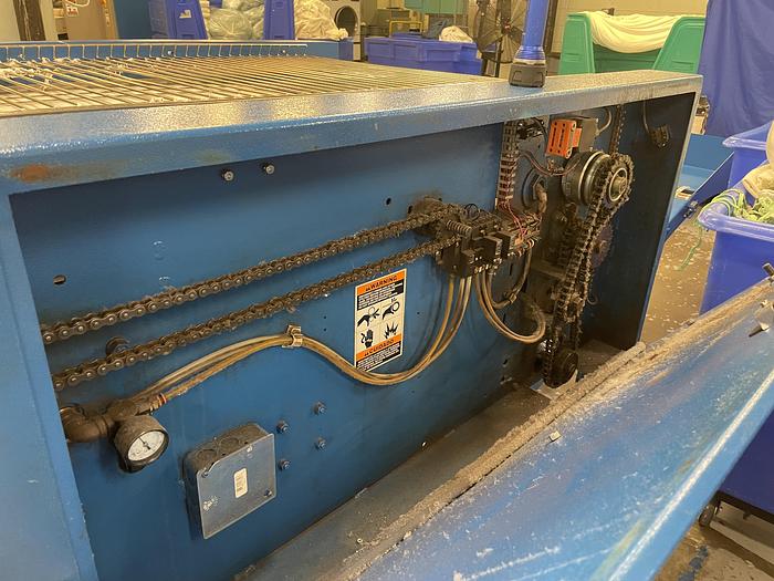 Used 2007 AIR CHICAGO TOWEL FOLDER