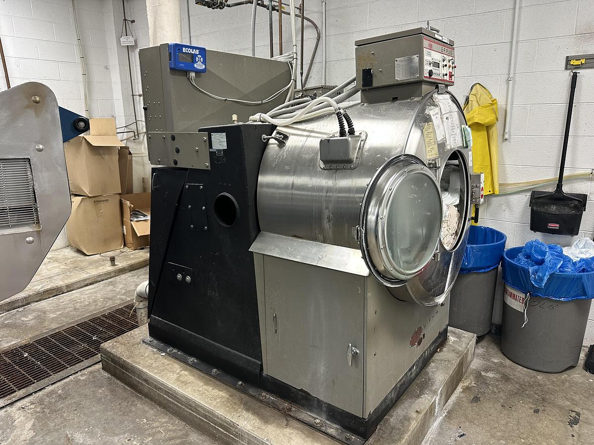 Used 1991 MILNOR 36026Q4J 95lb