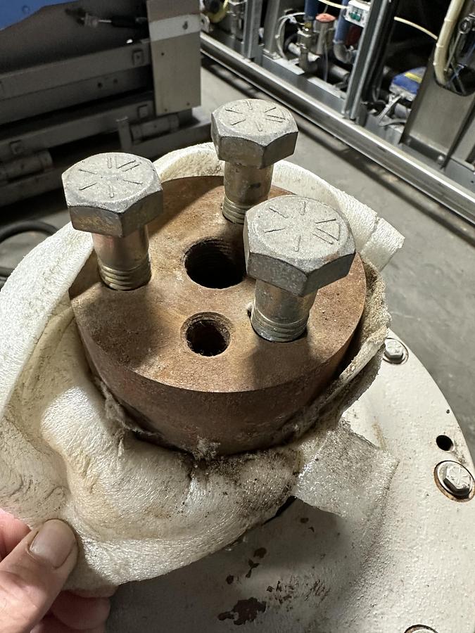 Milnor 275 washer bearing assembly