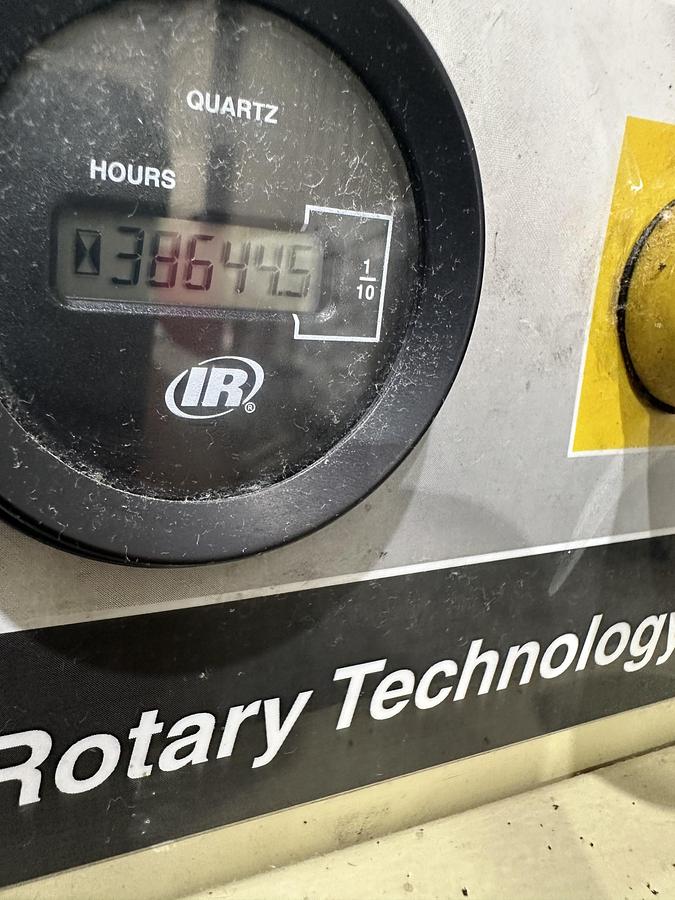 Used 2015 INGERSOLL RAND UP6-10TAS-125