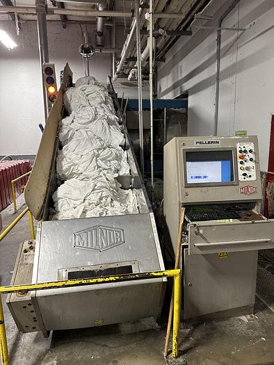 Used Milnor loading/weighing conveyor