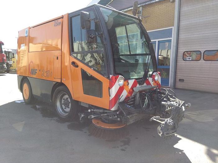 Gebruikt 2009 Aebi MFH2500