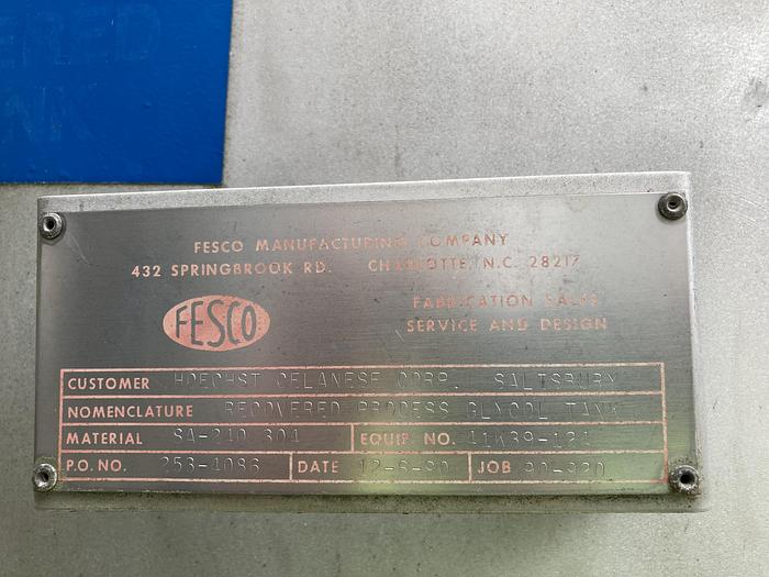 Used Used FESCO approximately 900 gallon 304 stainless steel vertical storage tank