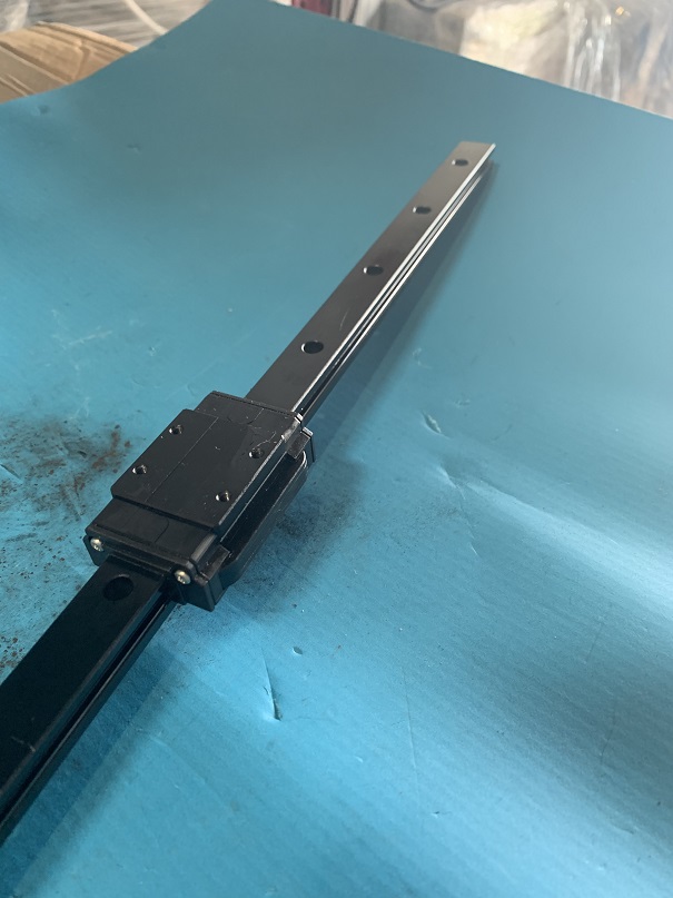 Used Linear Motion Guide 514-N464-10