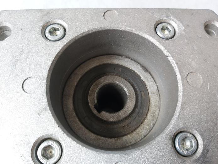 Gebraucht Winkelgetriebemotor, RMI40-N0.18/4-63B14, 17,5 U/Min., Spörk, gebraucht-Top