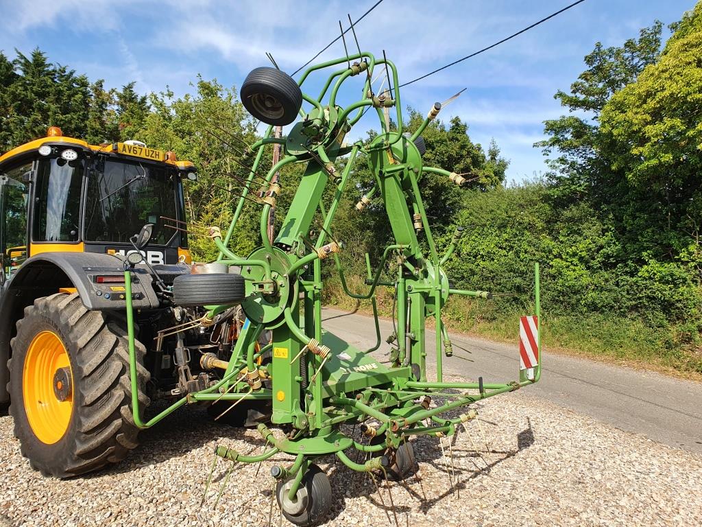 Used Krone KW 6.72 Hay Rake